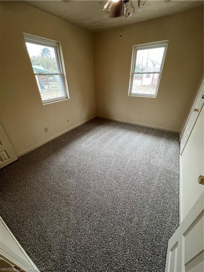 Building Photo - 2100 Magnolia Bend