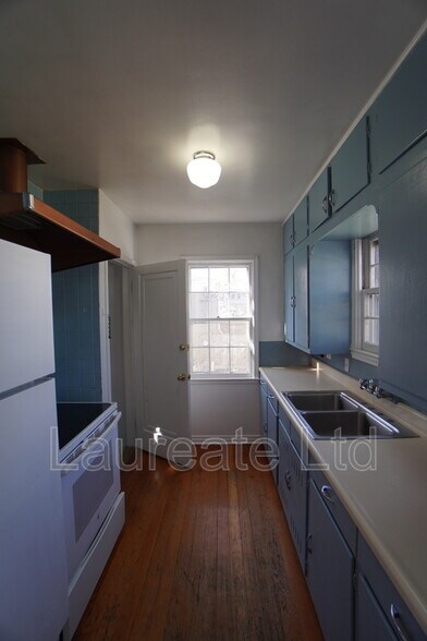 Building Photo - 2425 S Humboldt St