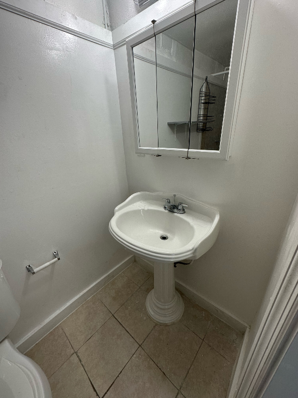 Building Photo - 2330 SW 48th Ave
