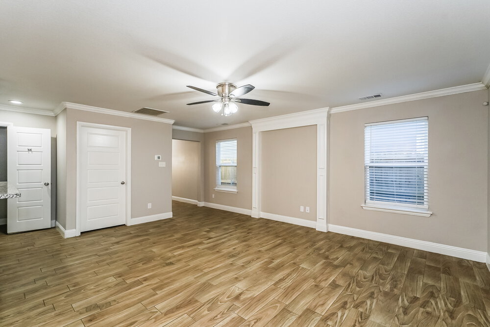 Building Photo - 10540 Wild Oak Dr