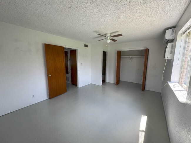 Building Photo - 109 Logan Dr