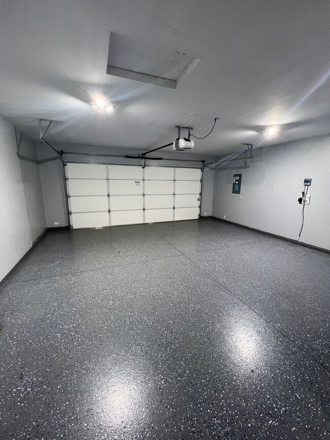 Building Photo - 3 Bed 2 Bath Nampa!