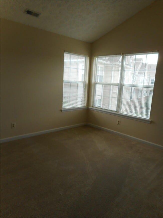 Building Photo - 104 Bayland Dr