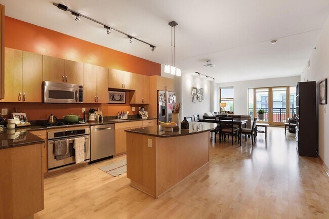 Primary Photo - 401 N 2nd St