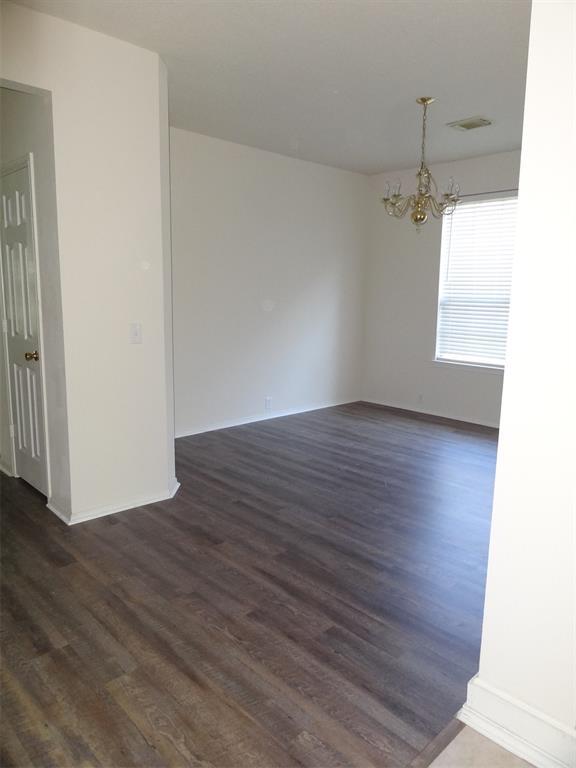 Building Photo - 323 Thorpe Springs Dr