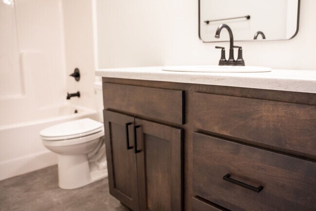 Building Photo - Modern 3 Bed / 2 Bath Twin Home — Stylish, Spacious, and No Backyard Neighbors!