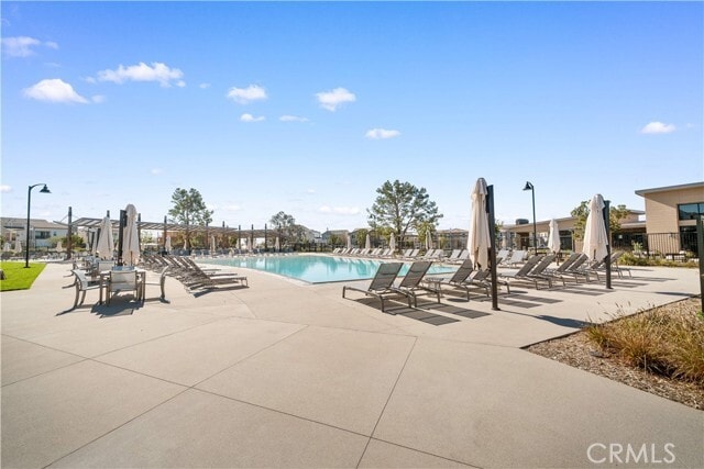 Building Photo - 297 Shoveler