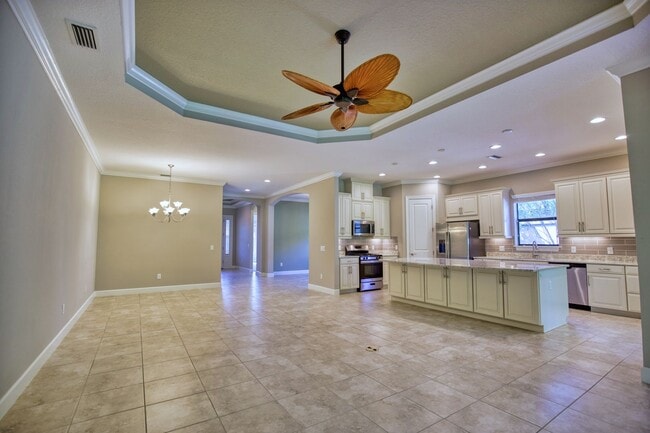 Building Photo - Annual Unfurnished Single-Family Home located in Bellacina at Casey Key with Resort-like Amenities!