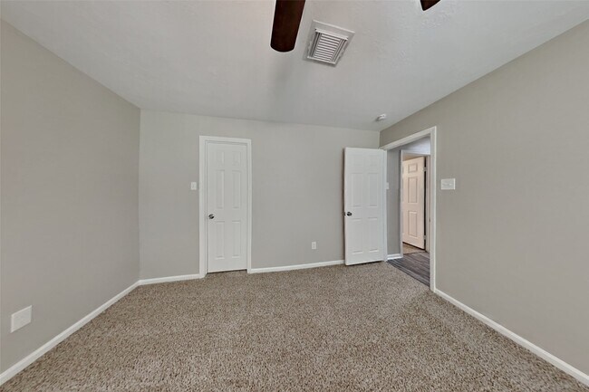 Building Photo - 3515 Timothy Ln