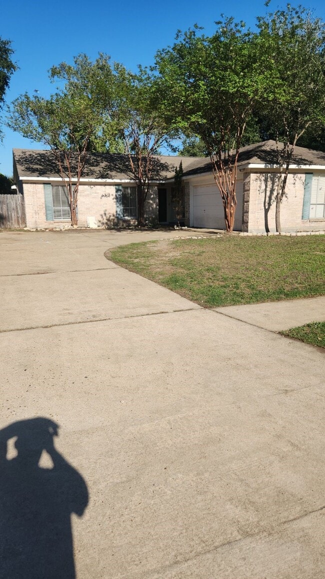 Building Photo - 16626 Royal Mile Ln