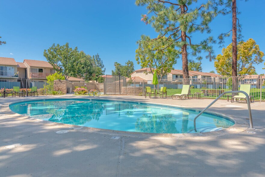 Sierra Vista Apartments 10558 Mountain View Ave Redlands CA 92373