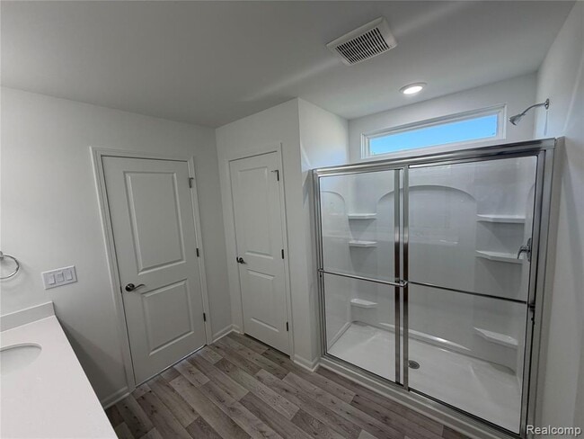 Building Photo - 22274 Hilda Ln