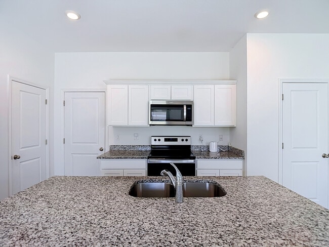 Building Photo - 35544 Shade Fern Ln
