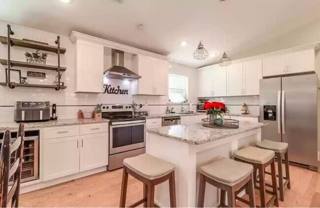 Building Photo - 3 Bed 2 Bath in Snellville!