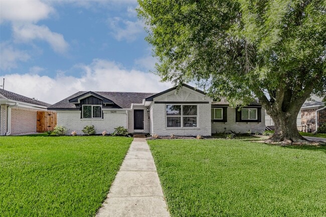 Primary Photo - 5439 Lymbar Dr