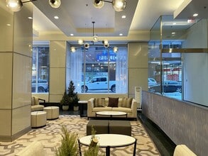 Building Photo - 1 Charles St S