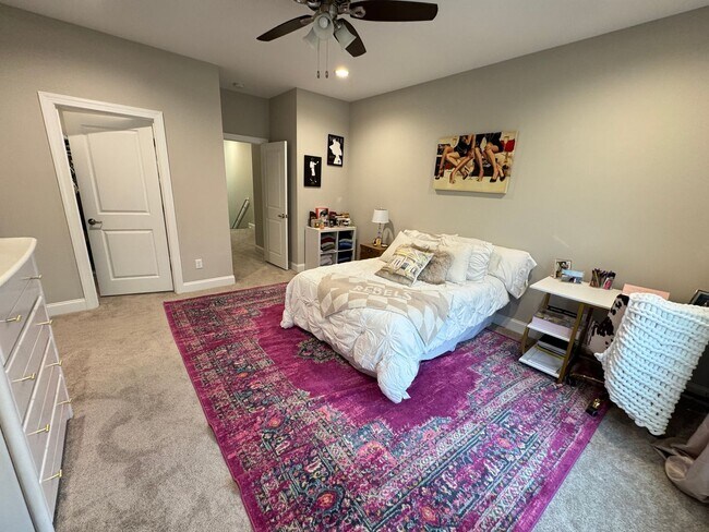 Building Photo - 3BR/3.5BA For Rent