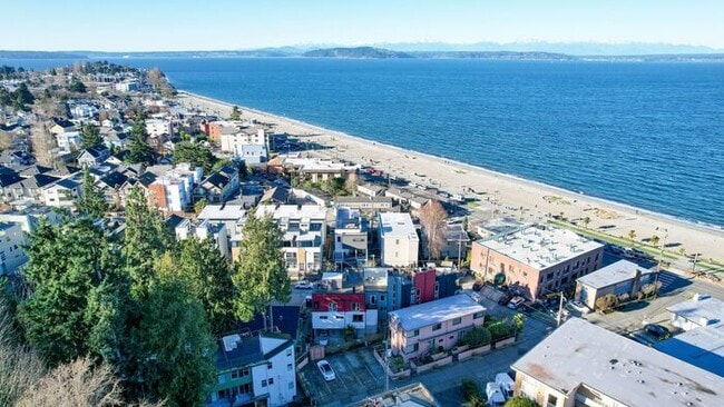 Building Photo - Stunning Air Conditioned Alki Condo Overlooking Majestic Puget Sound!