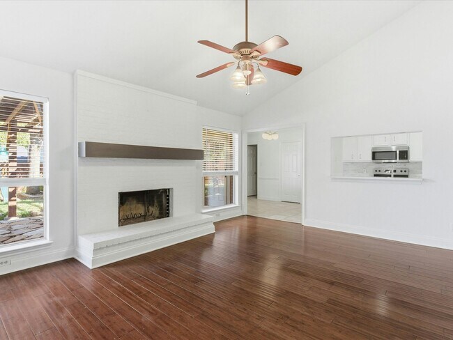 Building Photo - 8430 Cripple Creek Dr