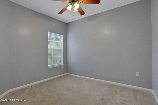 Building Photo - 9744 Summer Grove Way W