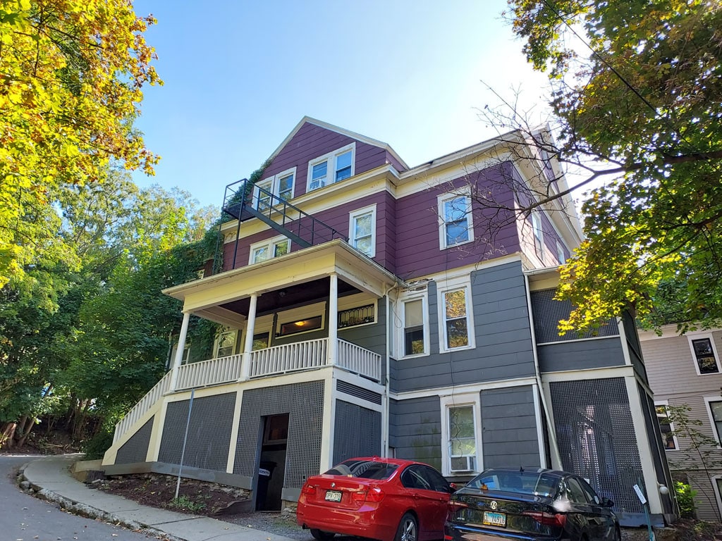Building Photo - 125 Highland Pl