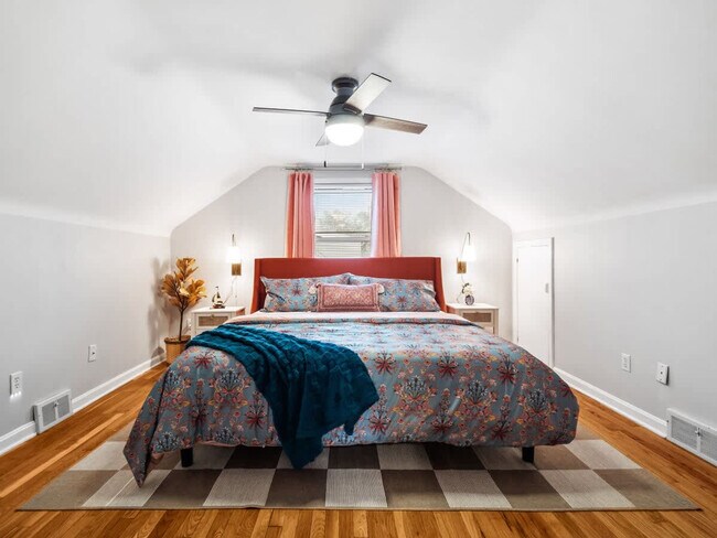 Building Photo - 386 Walworth Ave