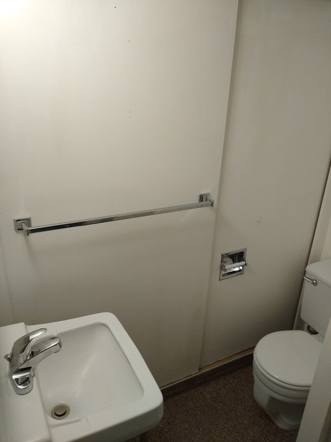 Building Photo - 86 N 1050 W