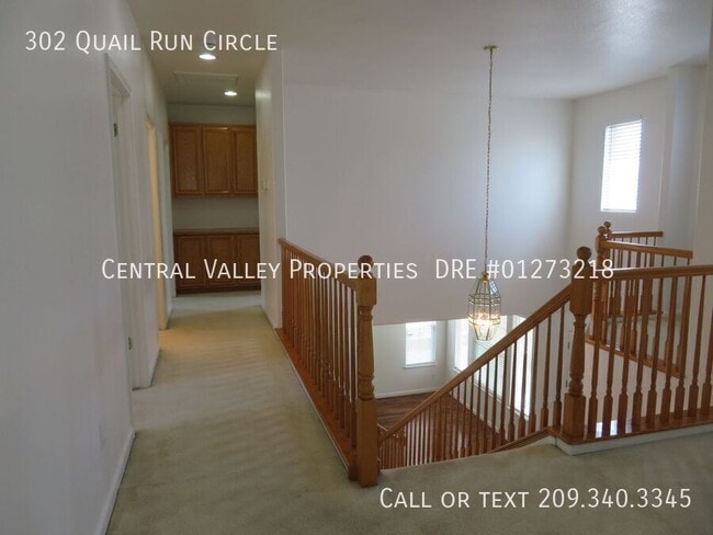 Building Photo - 302 Quail Run Cir