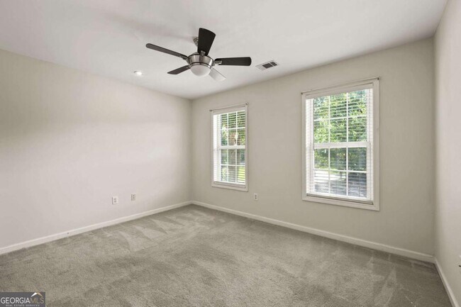 Building Photo - 10950 Kimball Crest Dr