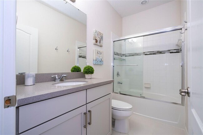 Building Photo - 15205 Shonan Gold Dr