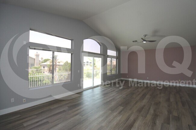 Building Photo - 1916 W Pinon Ct