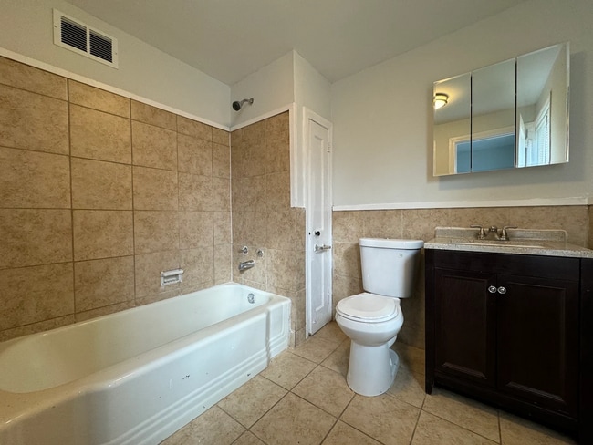 Building Photo - 2630 McCarey St