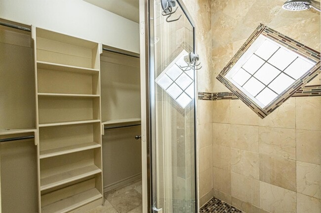 Building Photo - 10702 Patron Loop