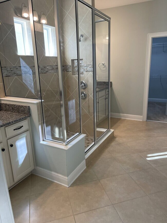 Building Photo - Paradise, Tranquility & Convenience — A Must-See Home in The Reserve at Minneola