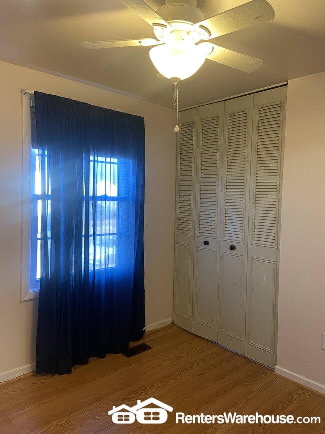 Building Photo - 750 Hyde Park Dr