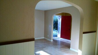 Building Photo - 831 Devon Drive