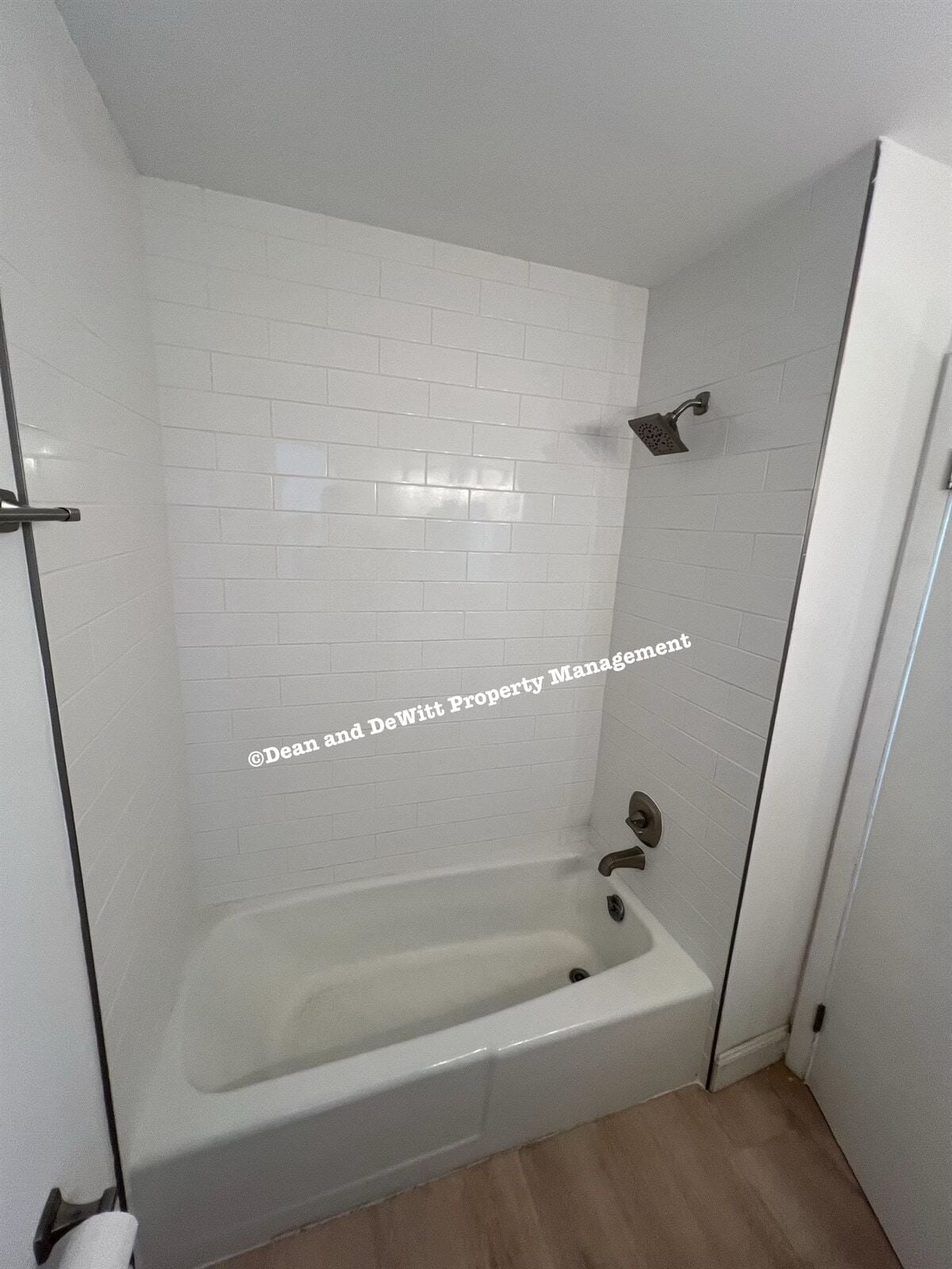 Building Photo - 2 Bed/1 Bath - Unit 8