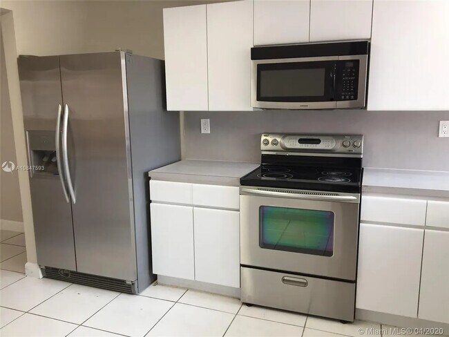 Kitchen on the first floor - 9195 Fontainebleau Blvd
