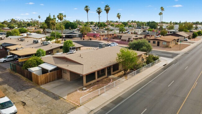 Building Photo - 1107 N July Cir