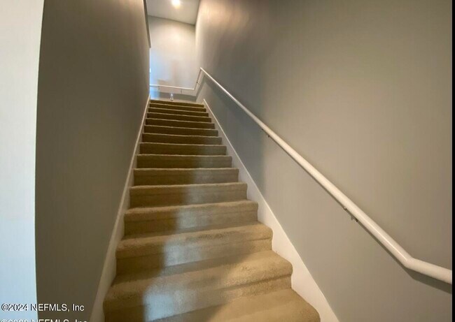 Building Photo - 9823 Tapestry Park Circle