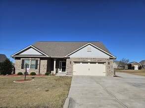 Building Photo - 112 Mergini Dr