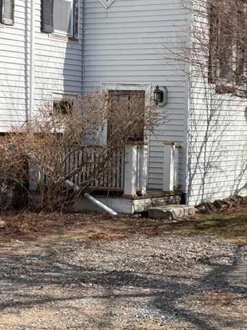 Building Photo - 15 Hillside Ave