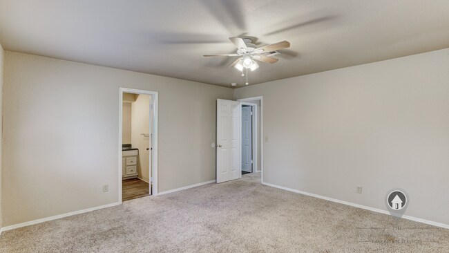 Building Photo - 7507 Knight Lake Dr