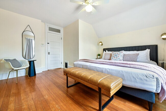 Building Photo - 835 E Boulder St