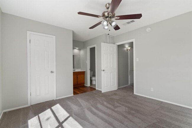 Building Photo - 5800 Belmoor Dr