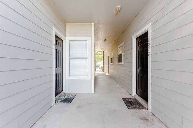 Building Photo - 12166 Metric Blvd