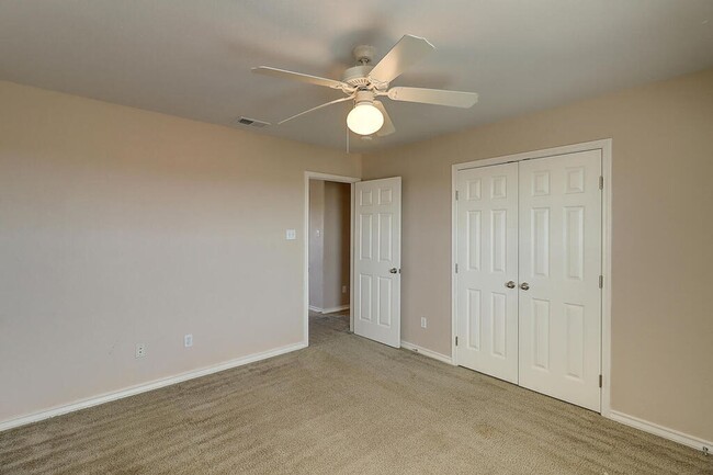 Building Photo - 2334 Mystic Star Dr