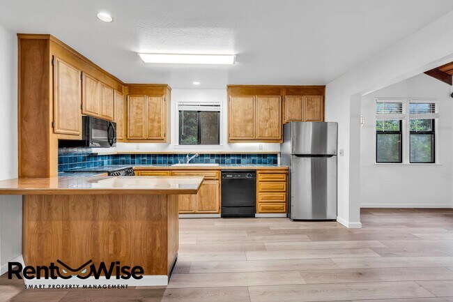 Building Photo - 683 Old La Honda Rd