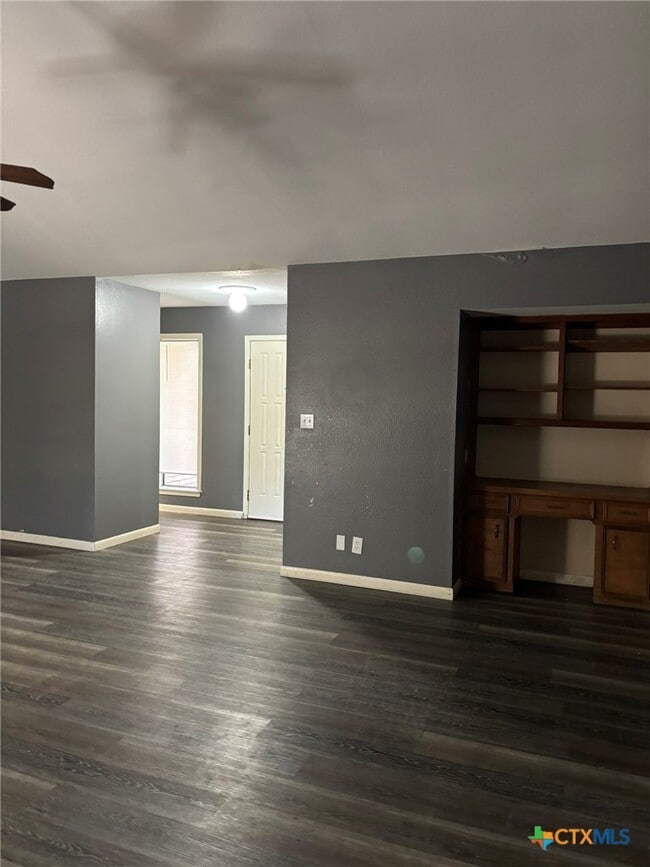 Building Photo - 204 Ruidoso Dr