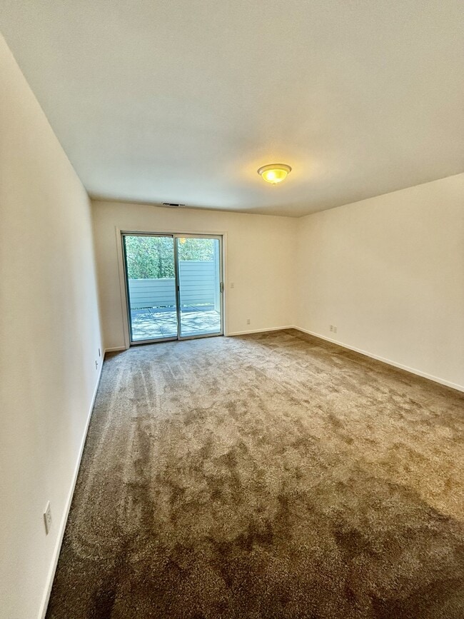 Building Photo - 133 Argall Way